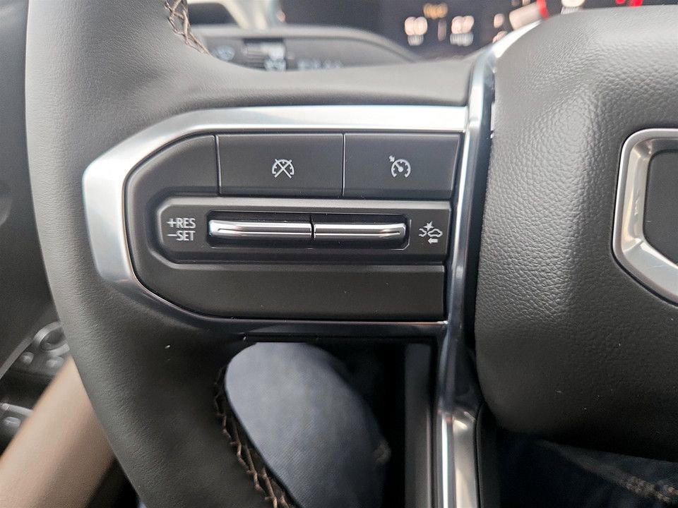 New 2026 GMC Canyon Denali w/ LPO, Denali Black Edition image 17