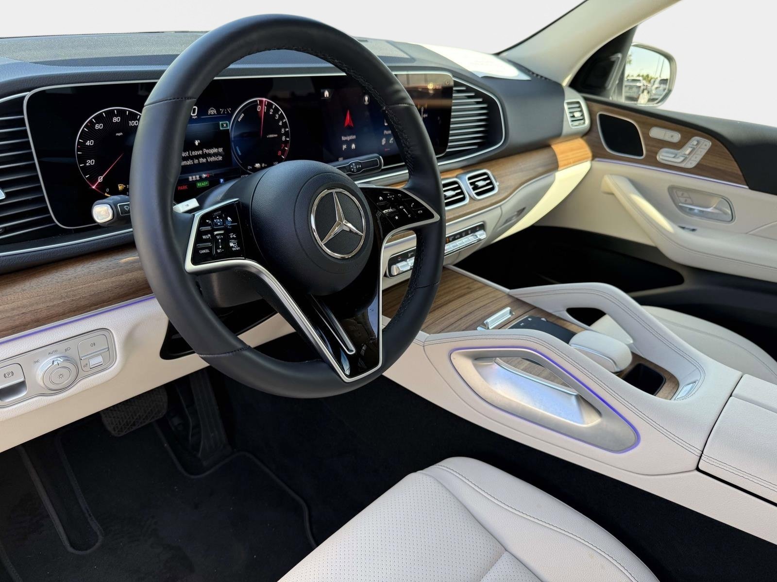 Used 2025 Mercedes-Benz GLE 450e 4MATIC image 44