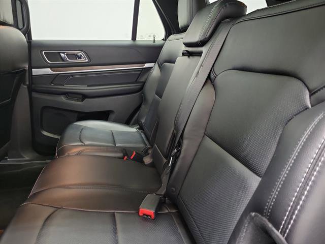 Used 2017 Ford Explorer Limited image 10