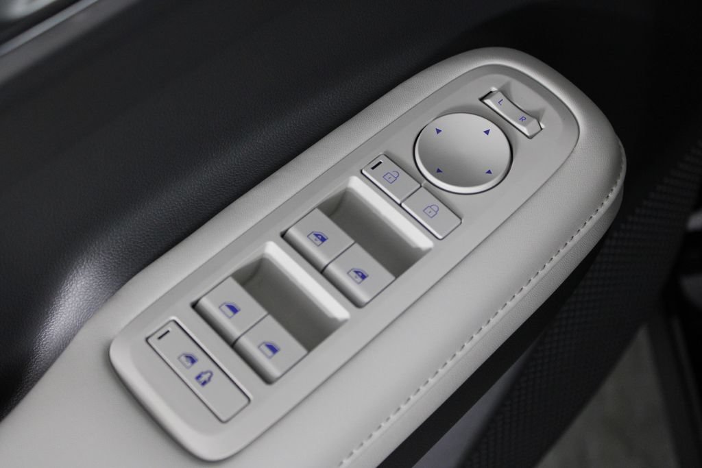 Certified 2026 Hyundai Santa Fe SEL FWD image 24