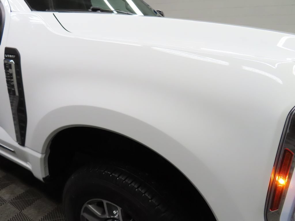 Used 2026 Ford F350 Lariat AWD/4WD image 41