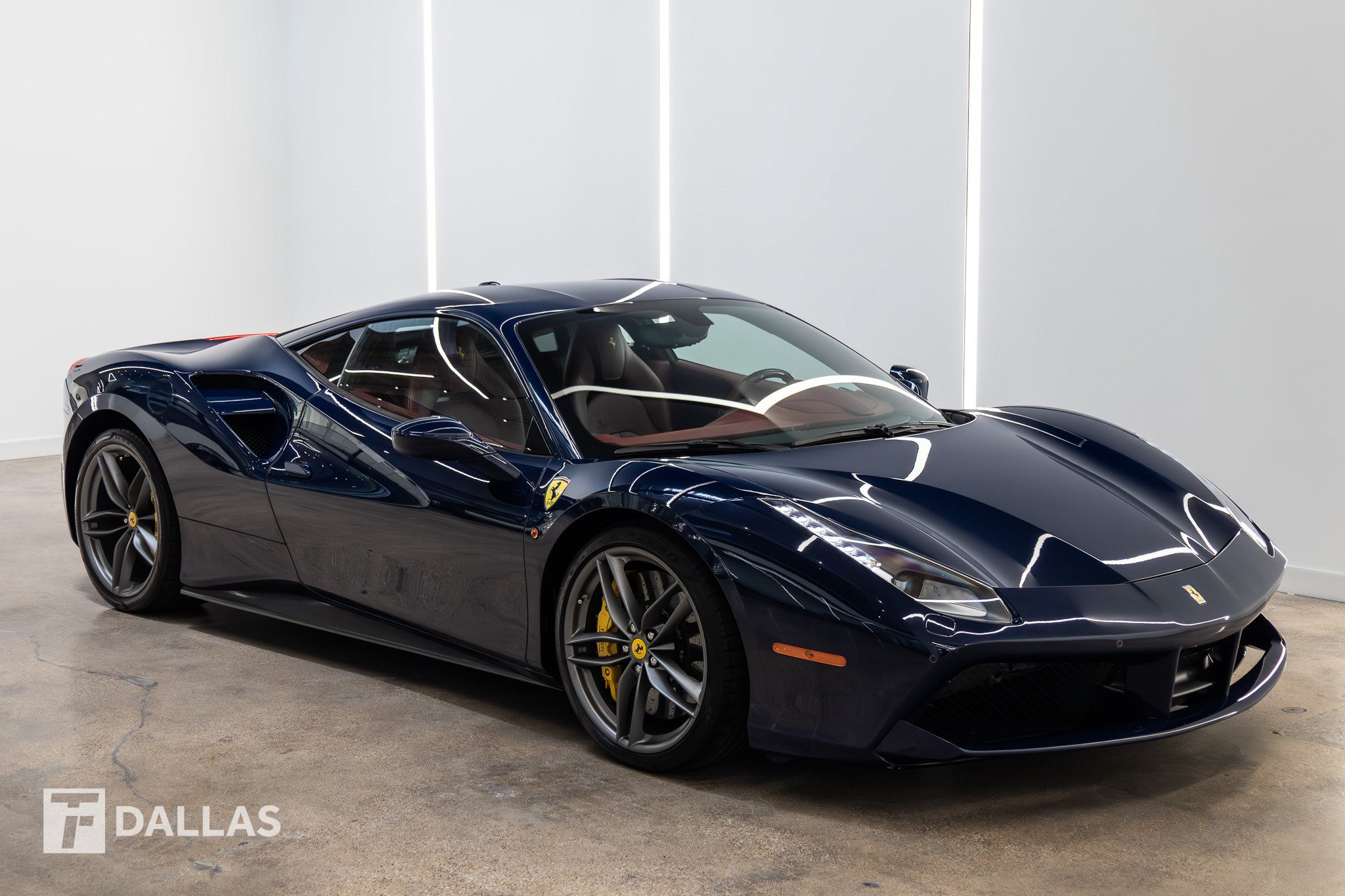 Used 2017 Ferrari 488 GTB RWD image 21