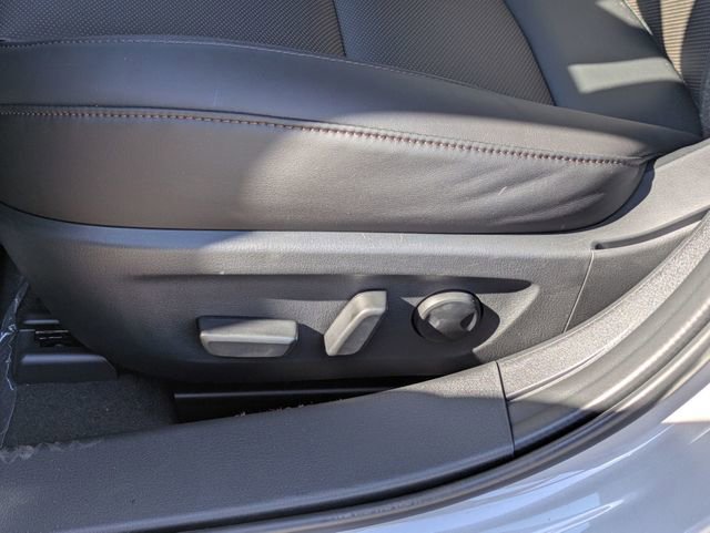 New 2026 MAZDA MAZDA3 Hatchback w/Premium Plus Pkg image 15