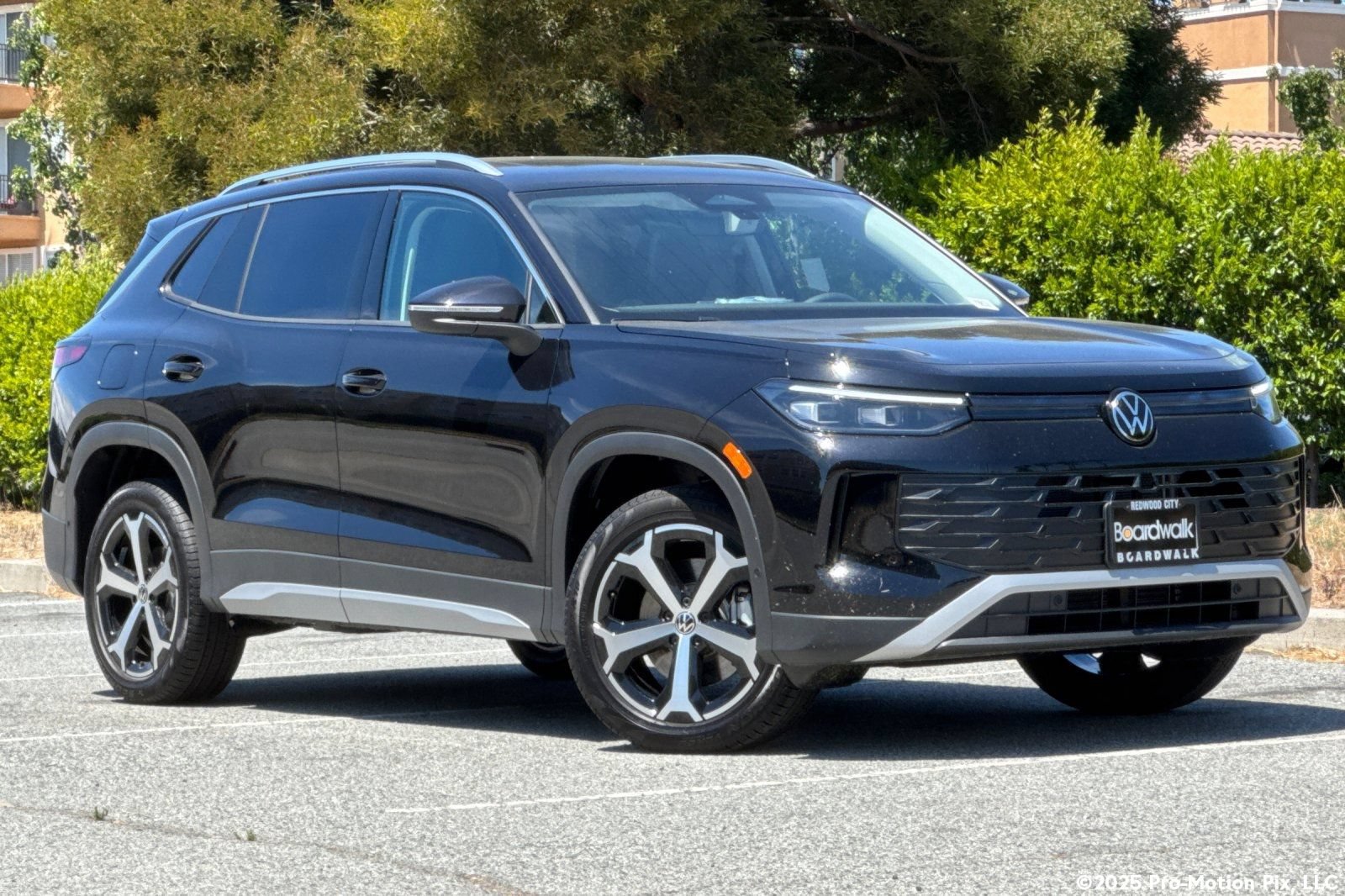 New 2026 Volkswagen Tiguan SE
