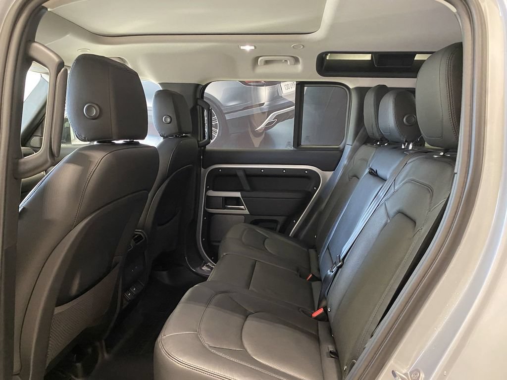 New 2024 Land Rover Defender 110 S AWD/4WD image 8