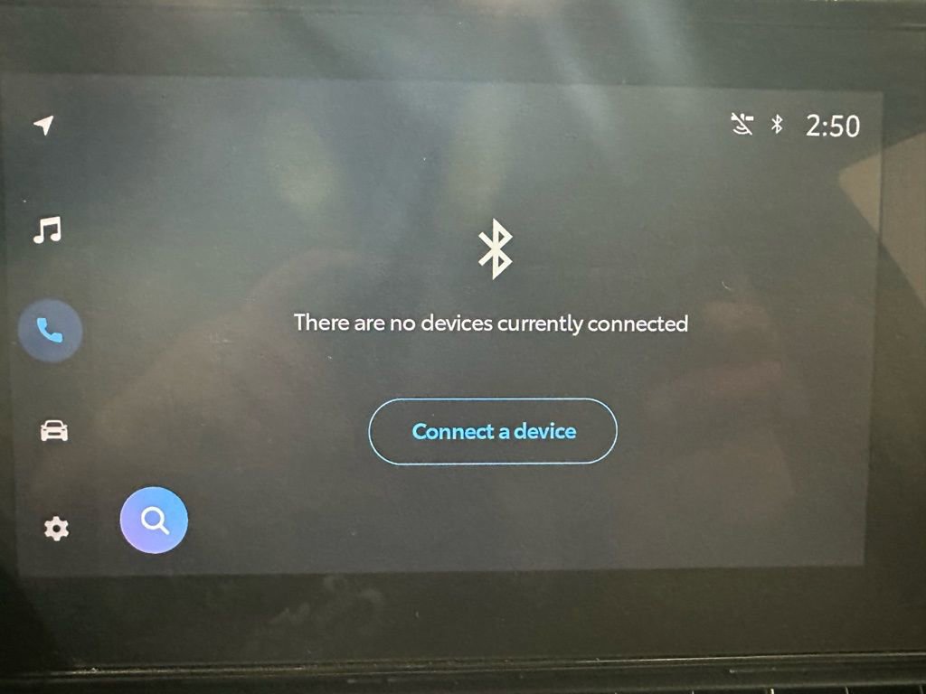 Used 2025 Toyota RAV4 XLE w/ Convenience Package image 28