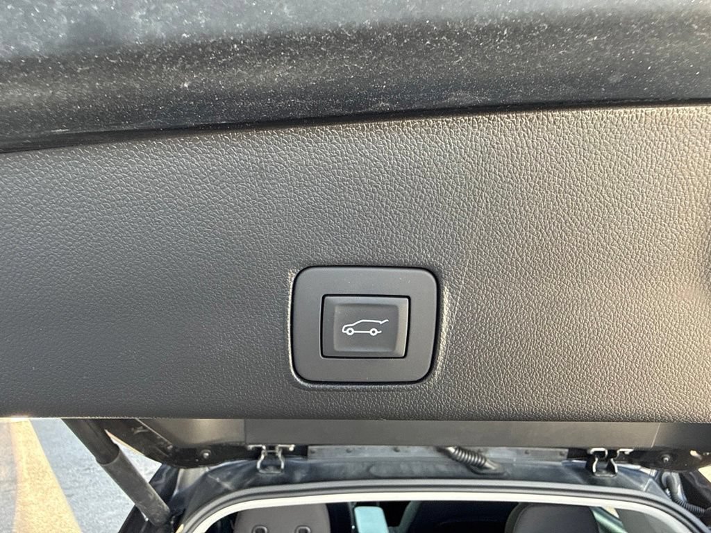 Used 2025 Chevrolet TrailBlazer LT w/ Convenience Package AWD/4WD image 13