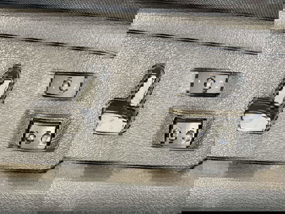 Used 2015 RAM 2500 Laramie w/ Protection Group image 15