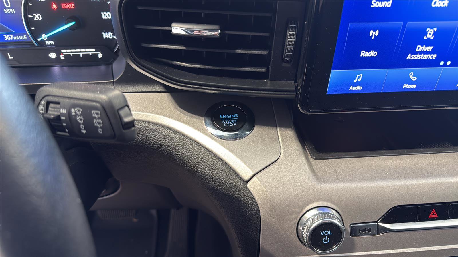 Used 2023 Ford Explorer XLT RWD image 21