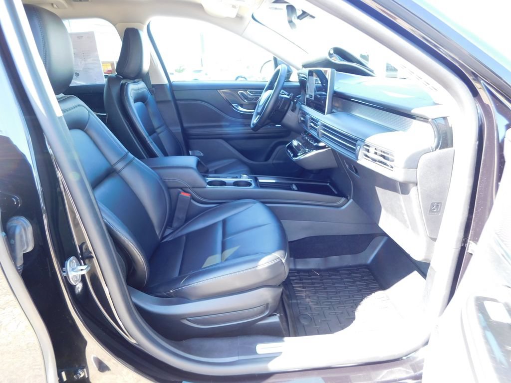 Used 2023 Lincoln Corsair FWD image 16