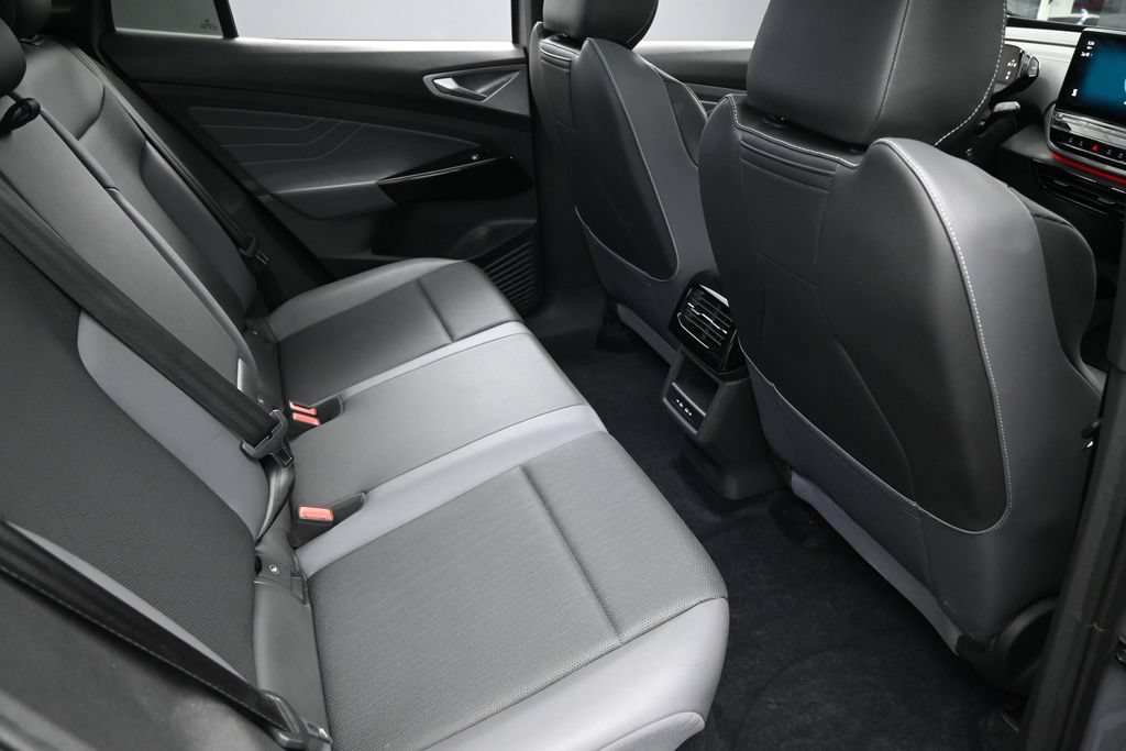 Used 2023 Volkswagen ID.4 Pro S RWD image 29