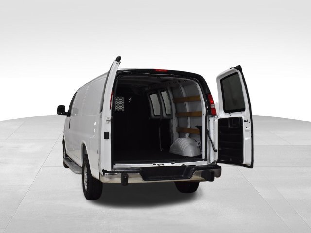 Used 2025 GMC Savana 2500 w/ Driver Convenience Package RWD image 7