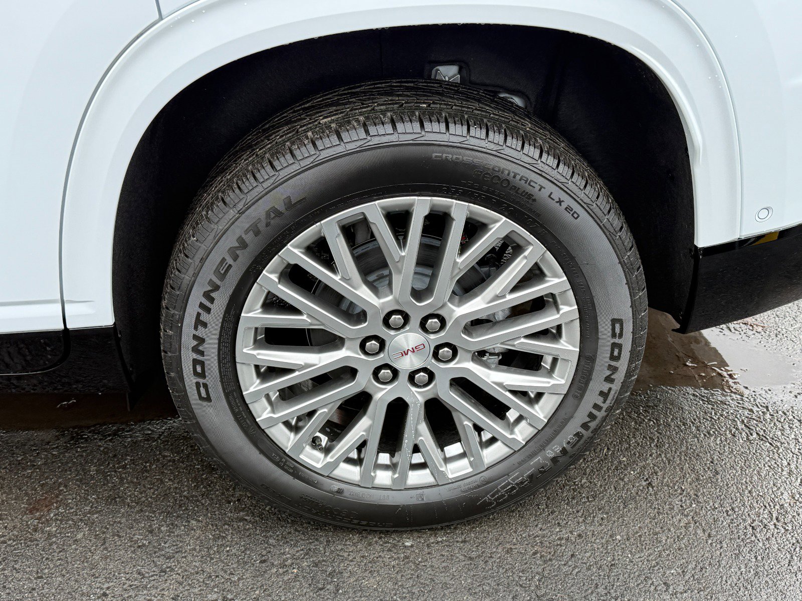 New 2026 GMC Acadia Denali w/ Super Cruise Package image 10