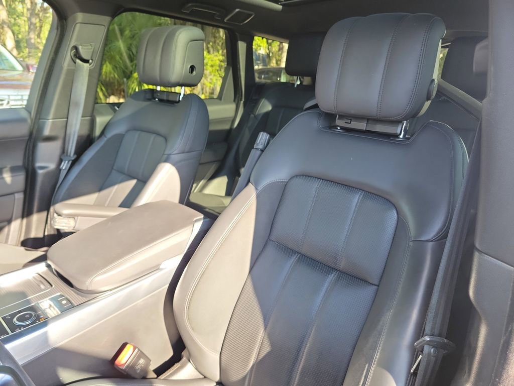 Used 2021 Land Rover Range Rover Sport HST image 19