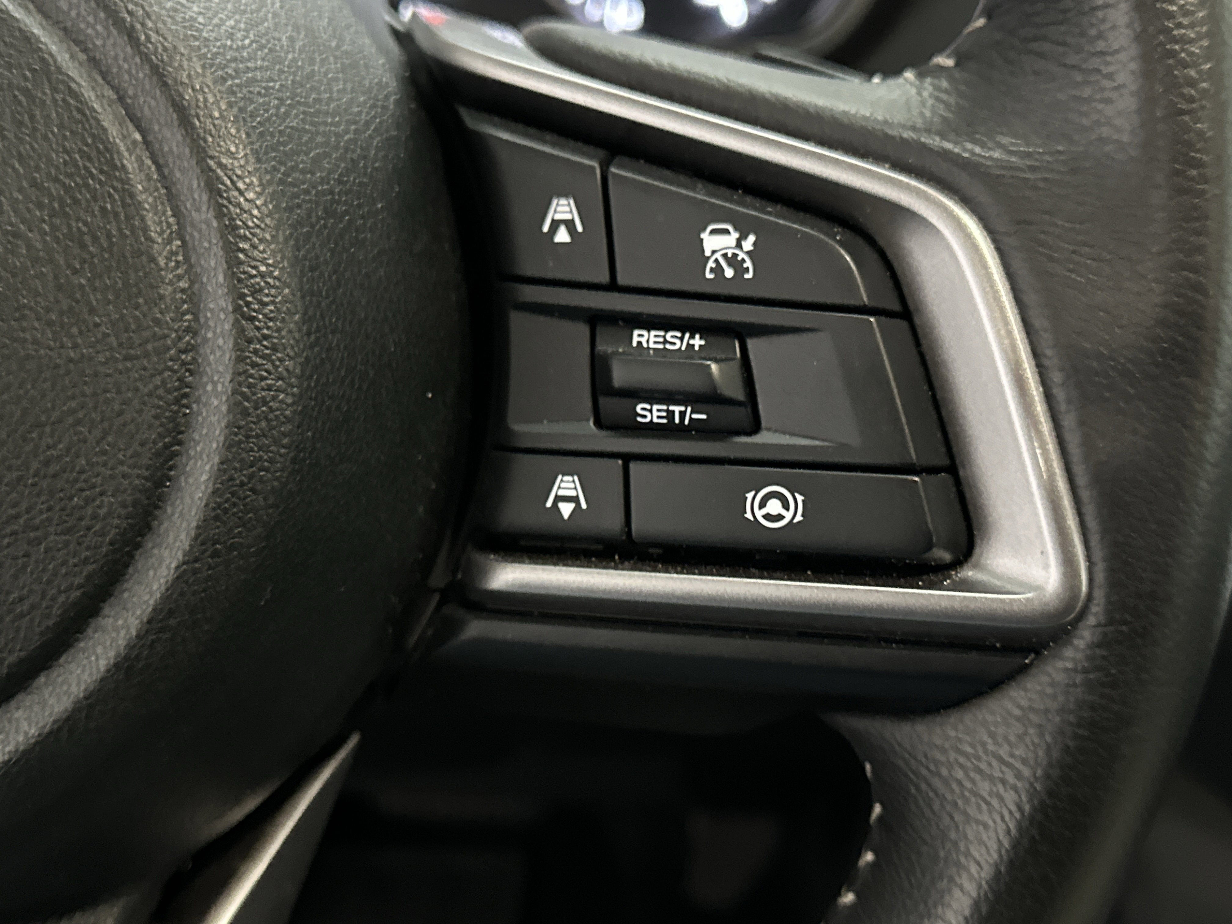 Certified 2025 Subaru Ascent Premium image 29