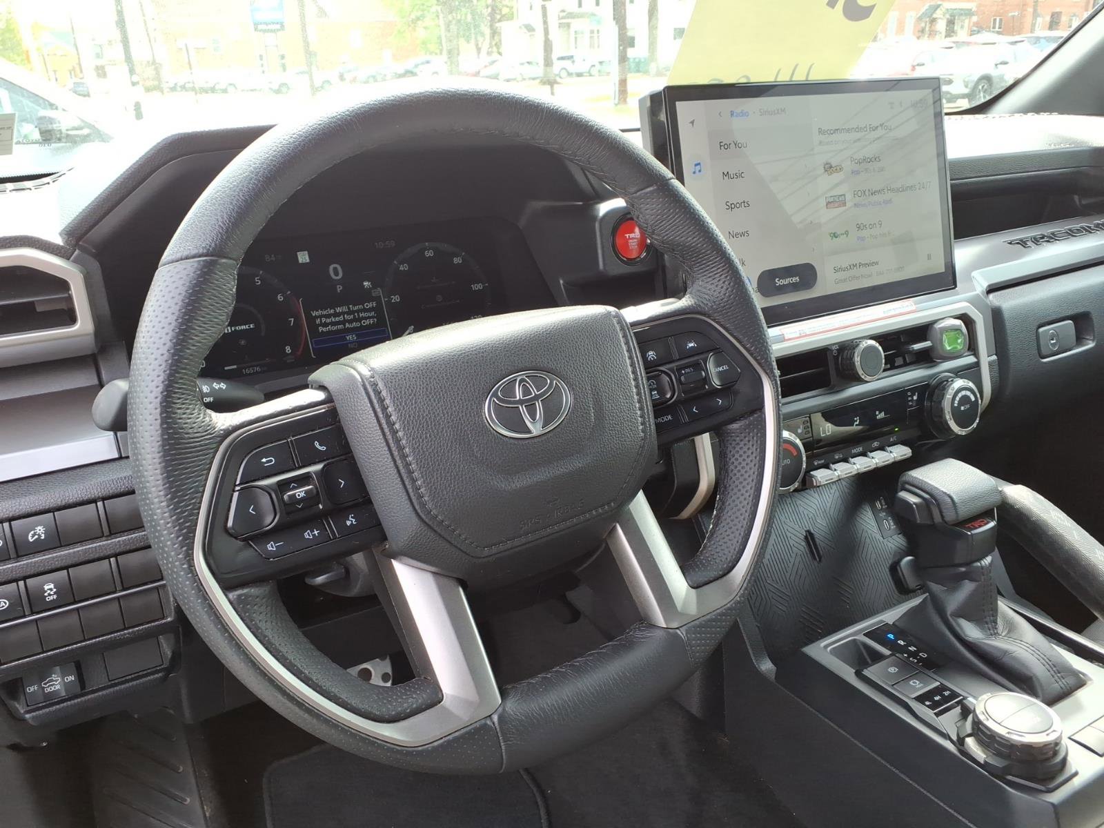 Used 2025 Toyota Tacoma TRD Sport image 11