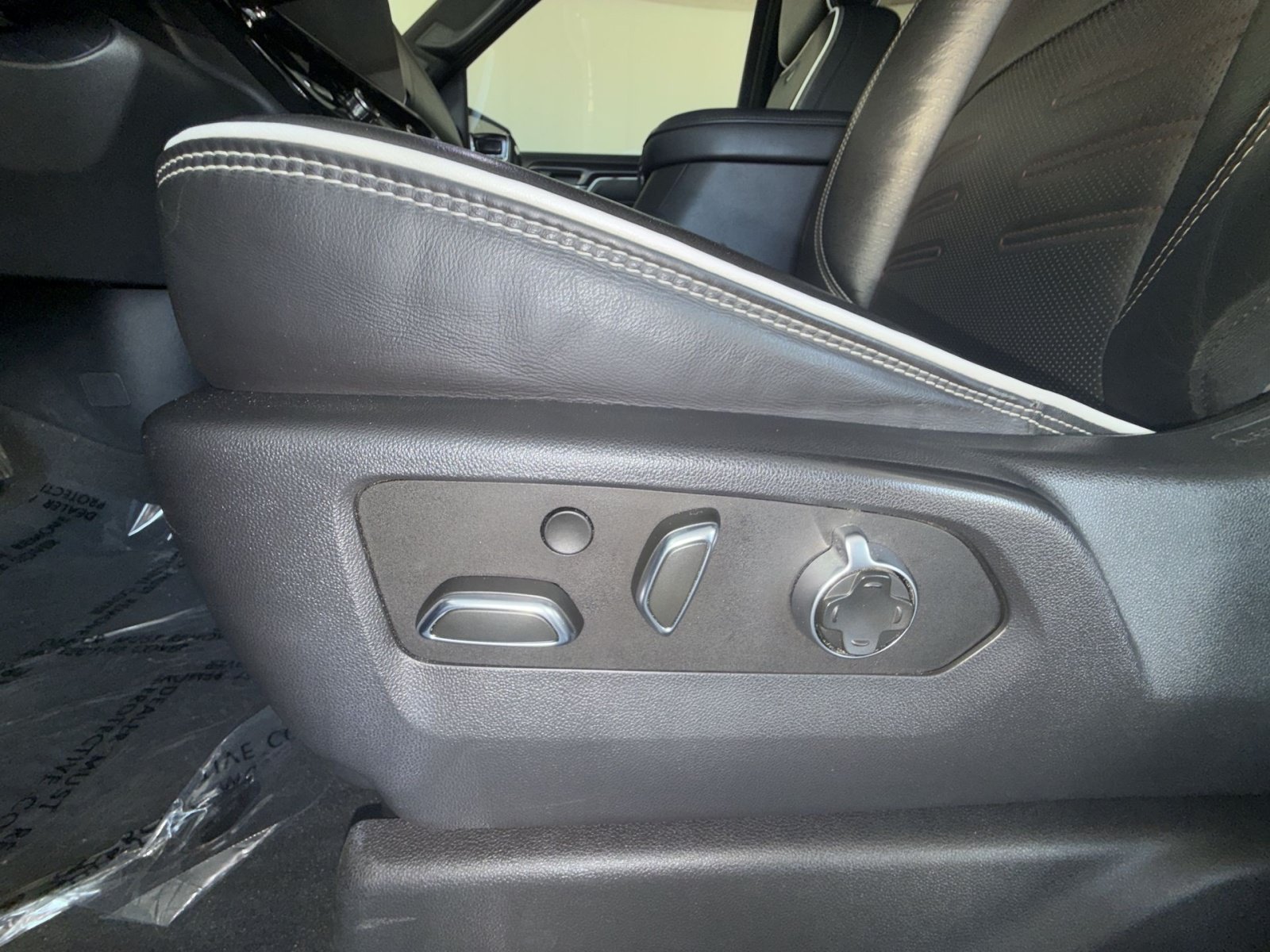 Used 2023 GMC Sierra 1500 AT4X AWD/4WD image 14