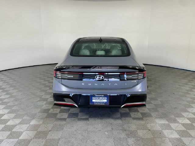 New 2026 Hyundai Sonata Limited FWD image 17