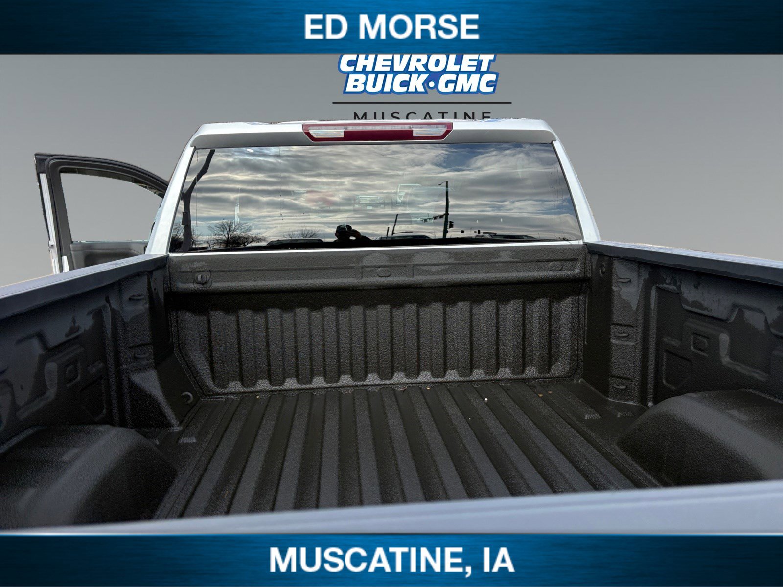 Used 2022 GMC Sierra 1500 Elevation w/ LPO, Elevation Black Package image 18