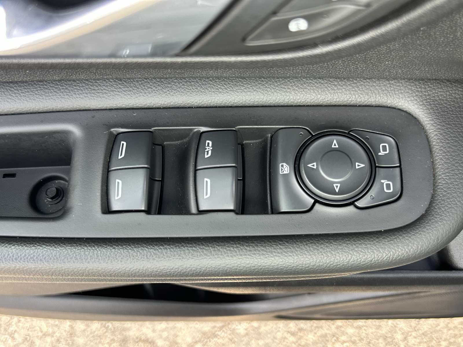 Used 2024 GMC Terrain SLE FWD image 15