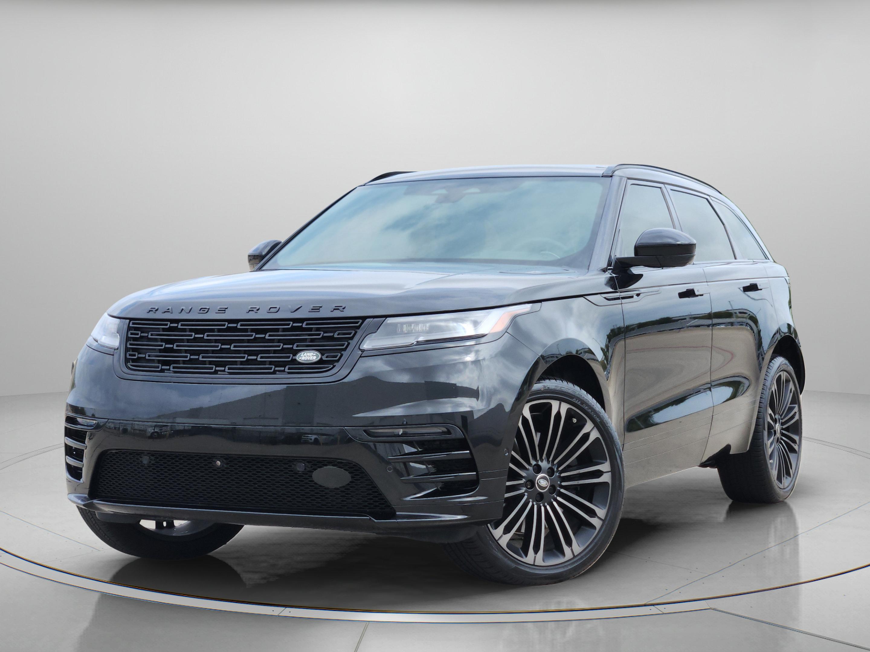 Used 2026 Land Rover Range Rover Velar Dynamic SE AWD/4WD image 1