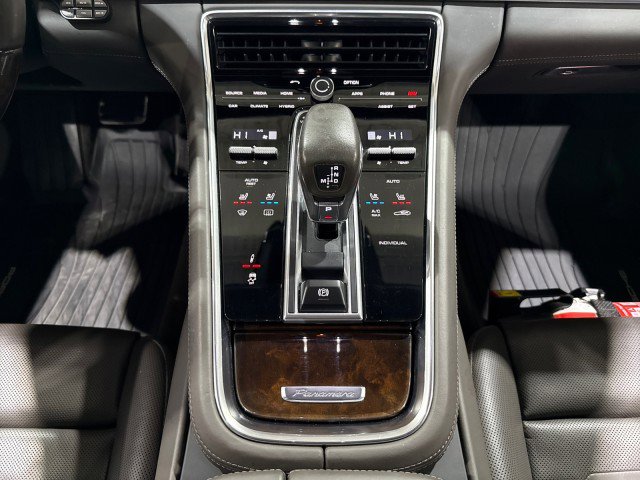 Used 2018 Porsche Panamera Turbo S image 71