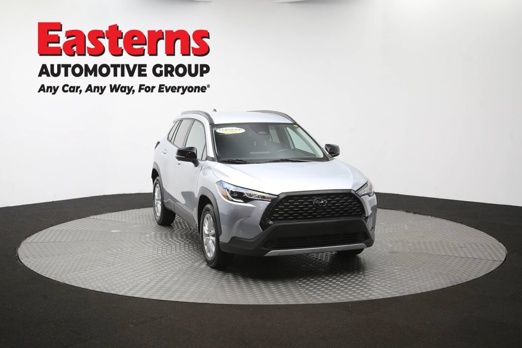 Used 2025 Toyota Corolla Cross LE FWD image 49