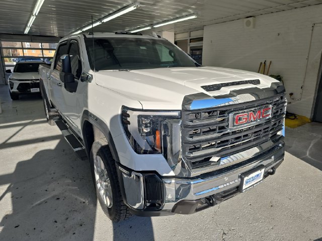 Certified 2024 GMC Sierra 2500 SLT w/ SLT Premium Package AWD/4WD image 7