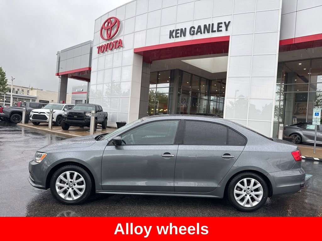 Used 2015 Volkswagen Jetta SE FWD image 11