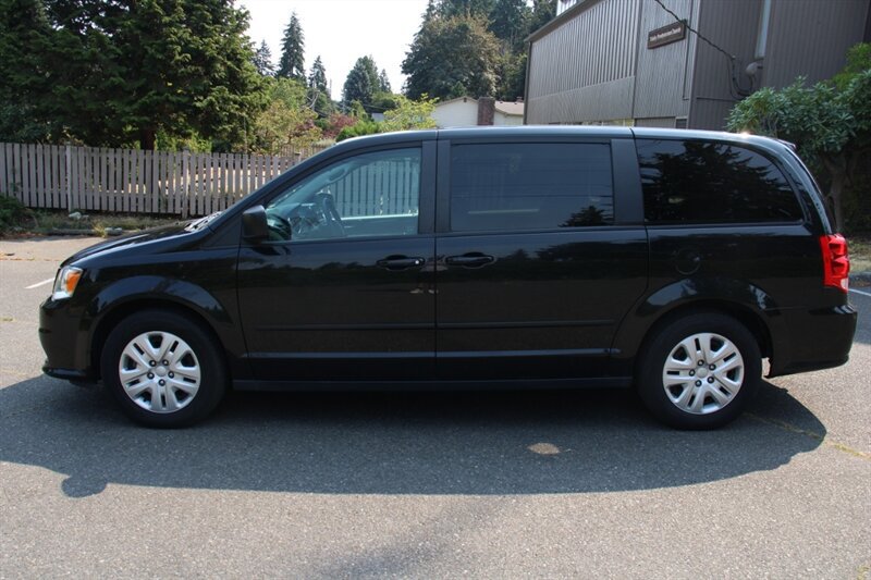Used 2015 Dodge Grand Caravan SE w/ Quick Order Package 29E SE FWD image 12