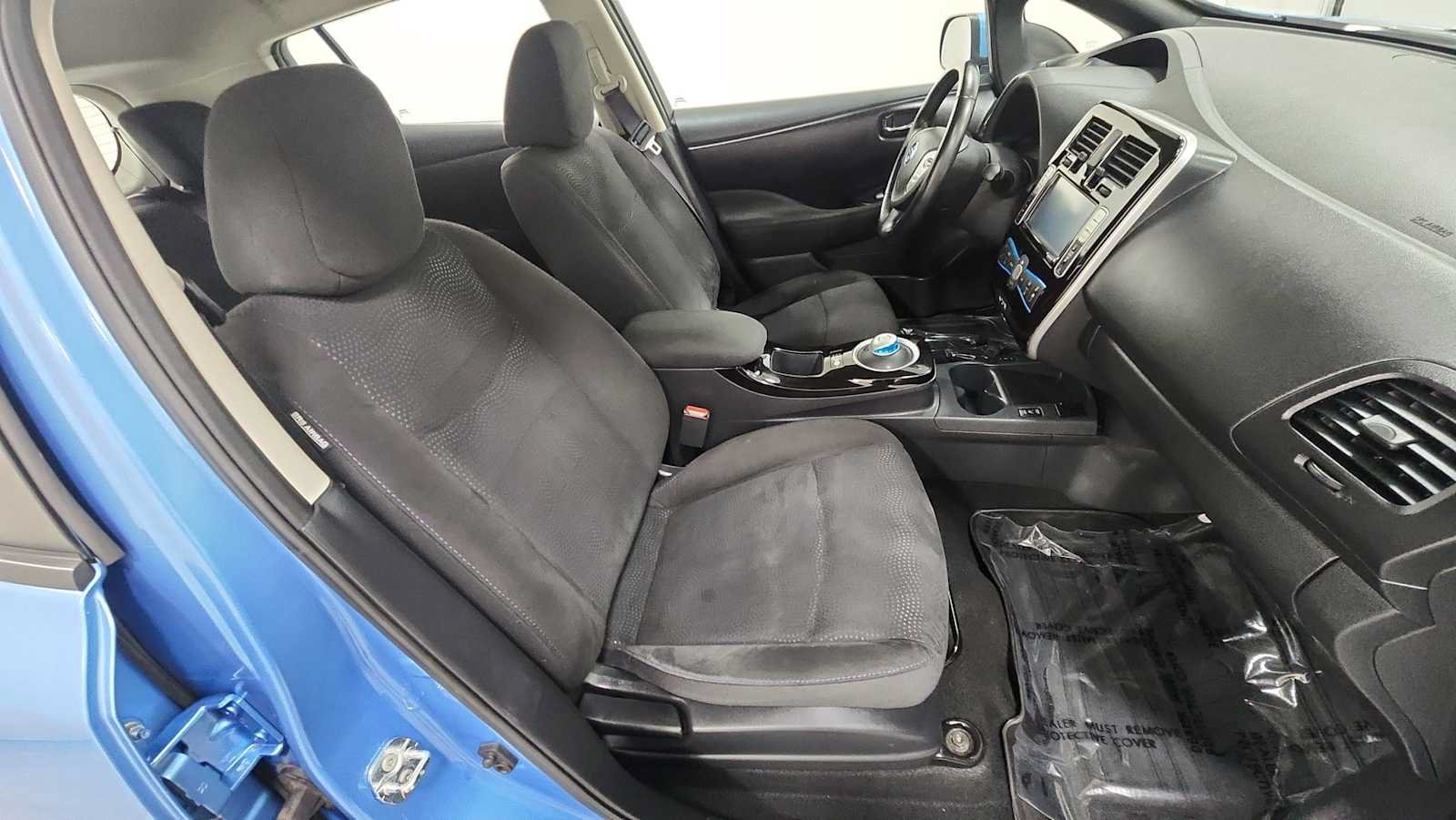 Used 2013 Nissan Leaf SV w/ LED & Quick Charge Pkg FWD image 28