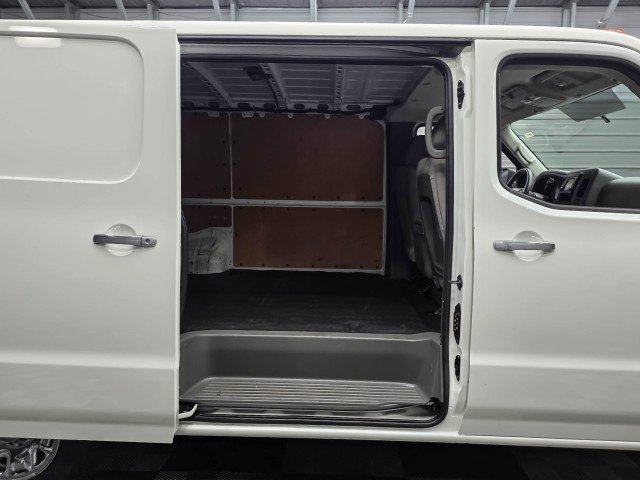 Used 2017 Nissan NV 3500 SL w/ Technology Package RWD image 10