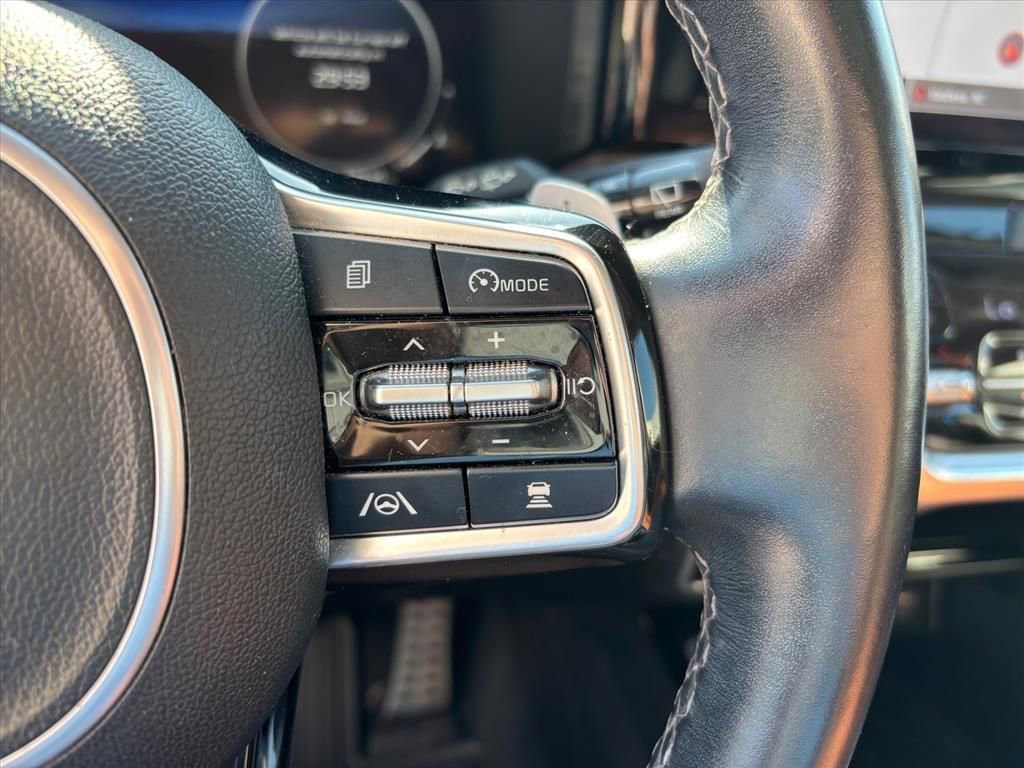 Used 2022 Kia Sorento SX Prestige w/ Rust Color Package AWD/4WD image 18