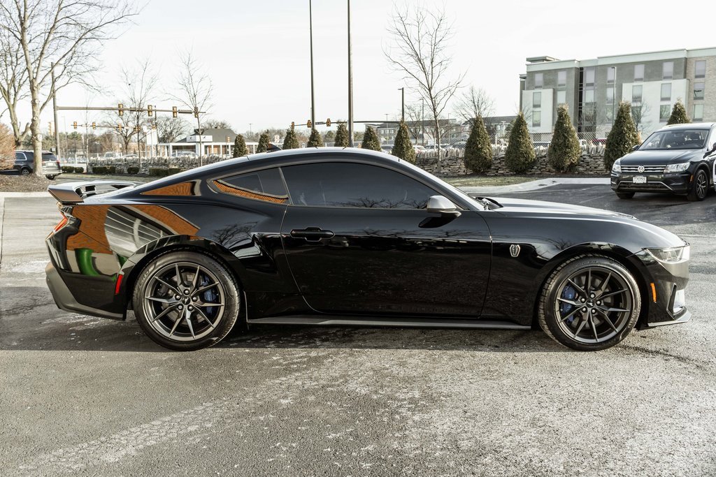 Used 2024 Ford Mustang Dark Horse image 3