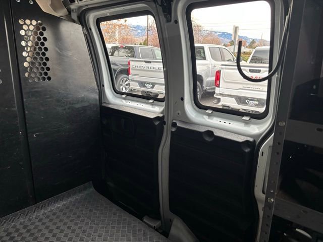 Certified 2022 GMC Savana 2500 w/ Driver Convenience Package image 22