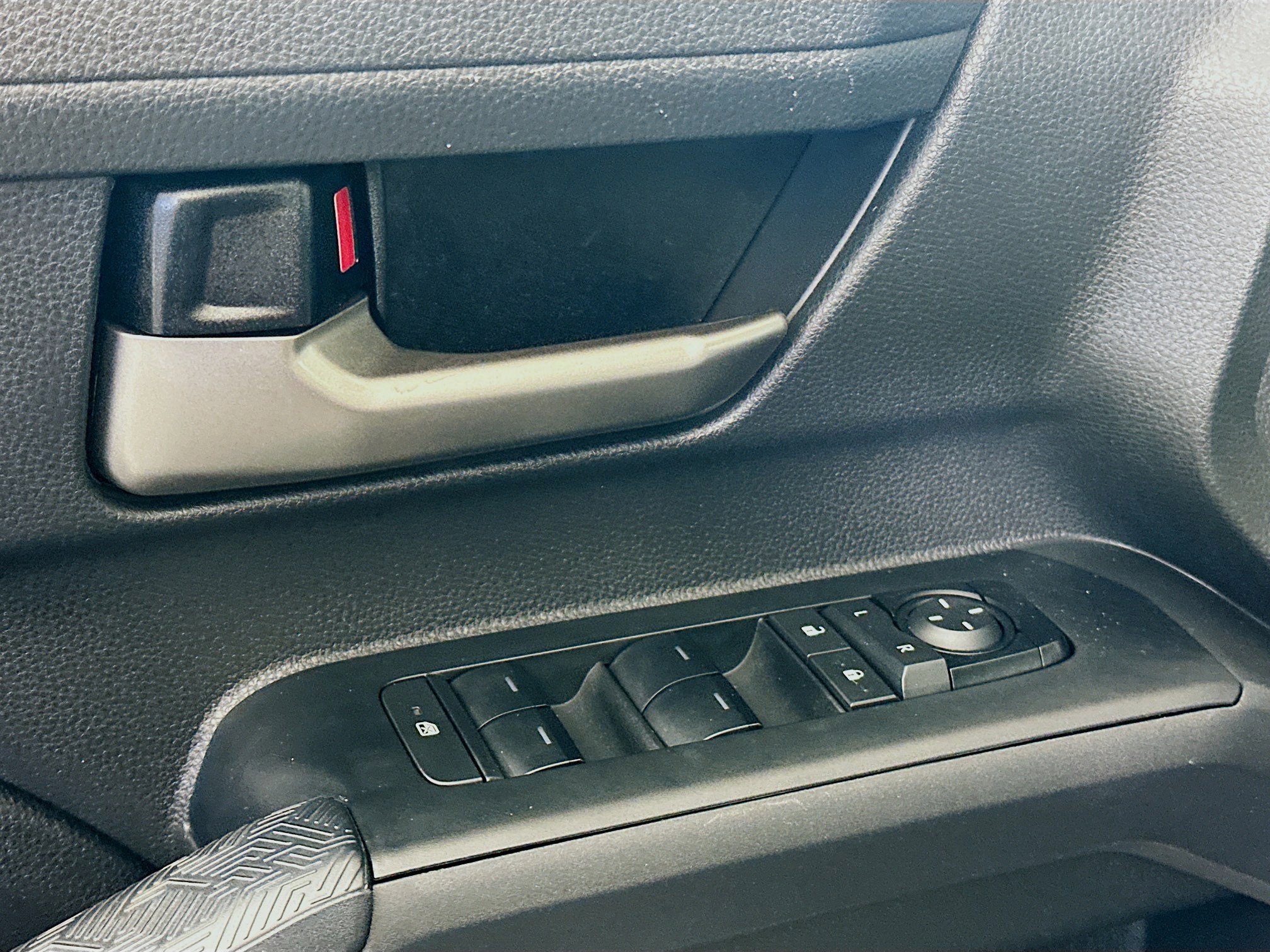 Used 2024 Toyota Tacoma TRD Sport w/ TRD Sport Upgrade Package image 15