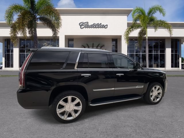 Certified 2020 Cadillac Escalade Premium Luxury RWD image 15