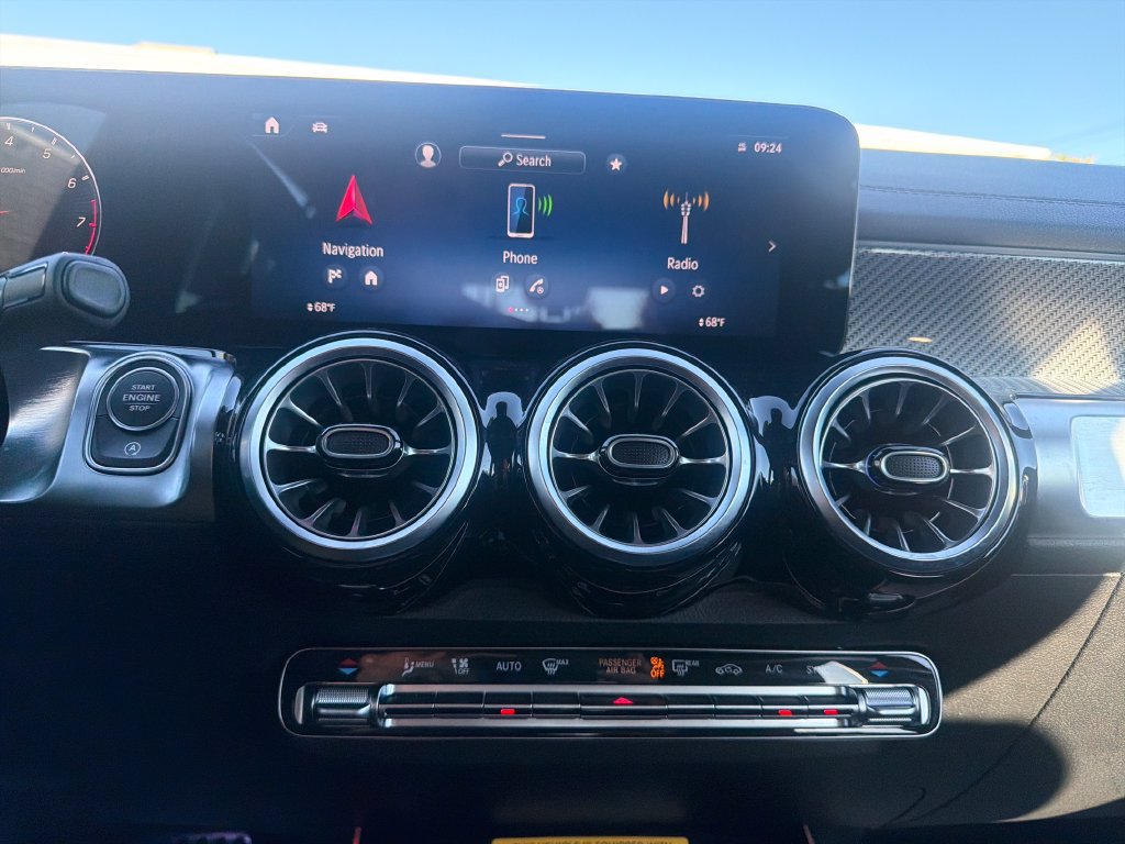 Used 2026 Mercedes-Benz GLB 35 AMG 4MATIC image 18