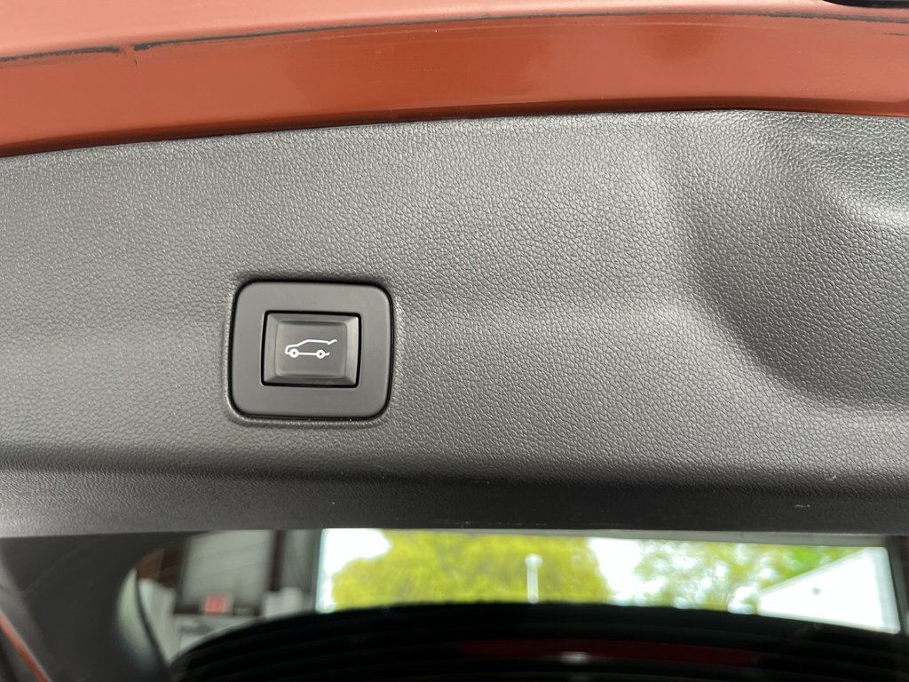 Used 2021 Chevrolet TrailBlazer ACTIV w/ Sun and Liftgate Package image 10