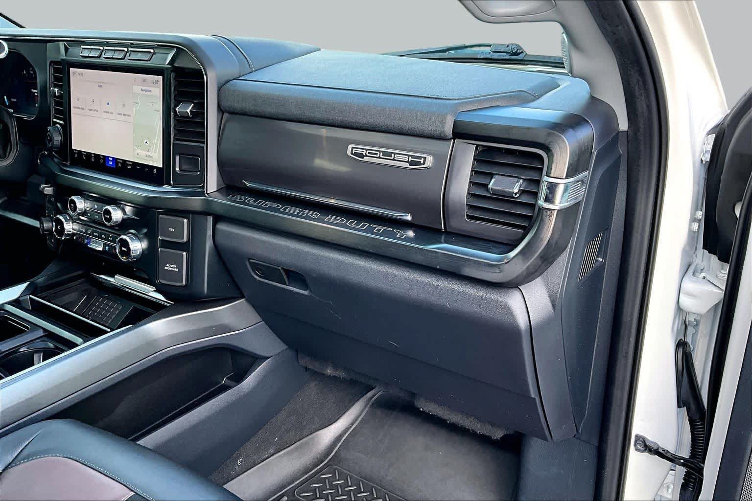 Used 2023 Ford F250 Lariat w/ Lariat Ultimate Package AWD/4WD image 19