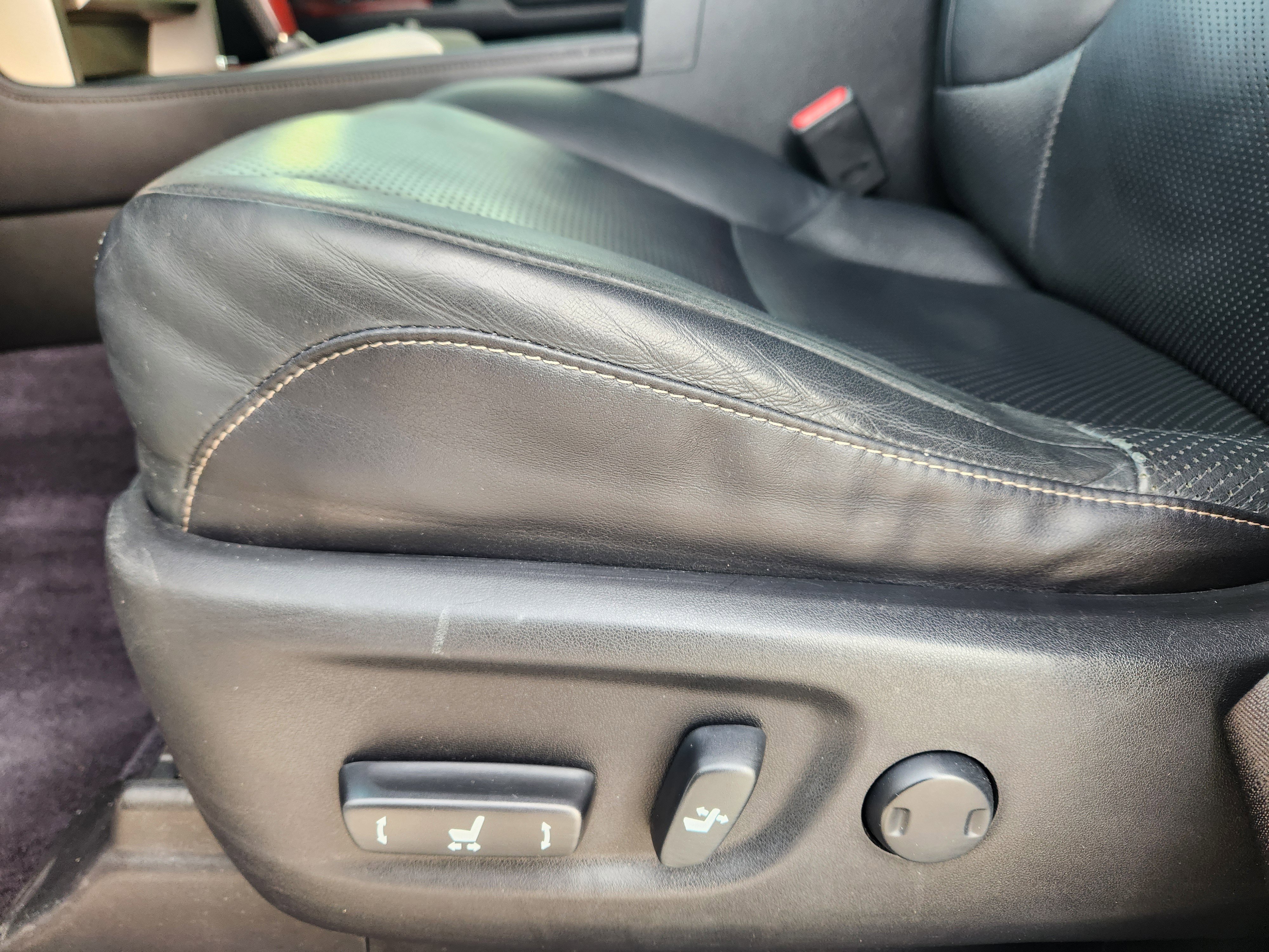 Used 2013 Lexus GX 460 image 24