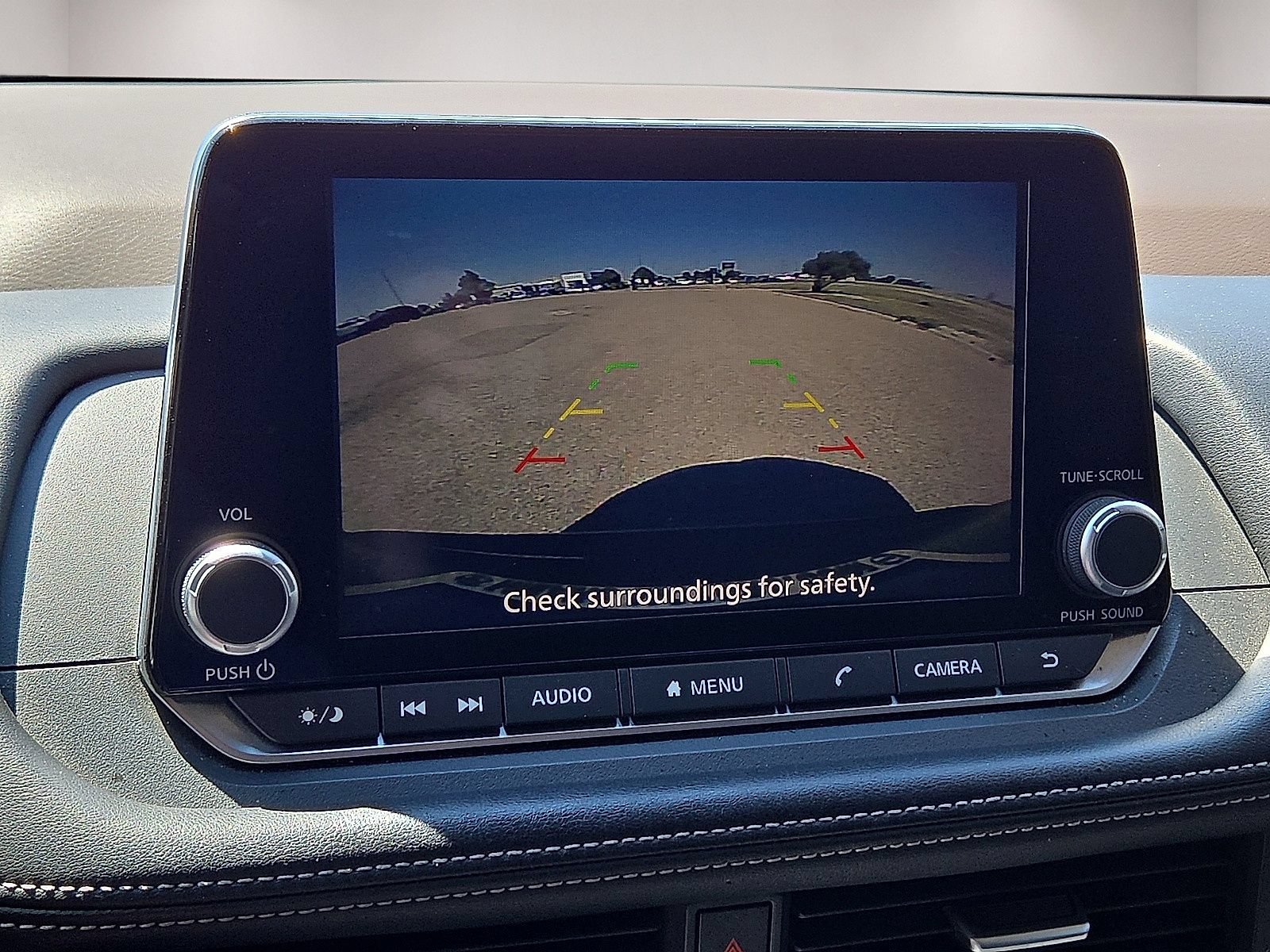 Used 2023 Nissan Rogue S FWD image 24