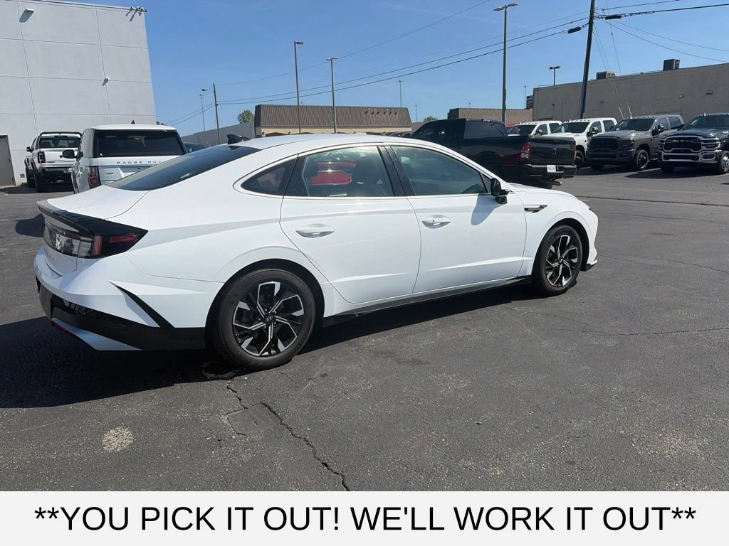 Used 2025 Hyundai Sonata SEL FWD image 6