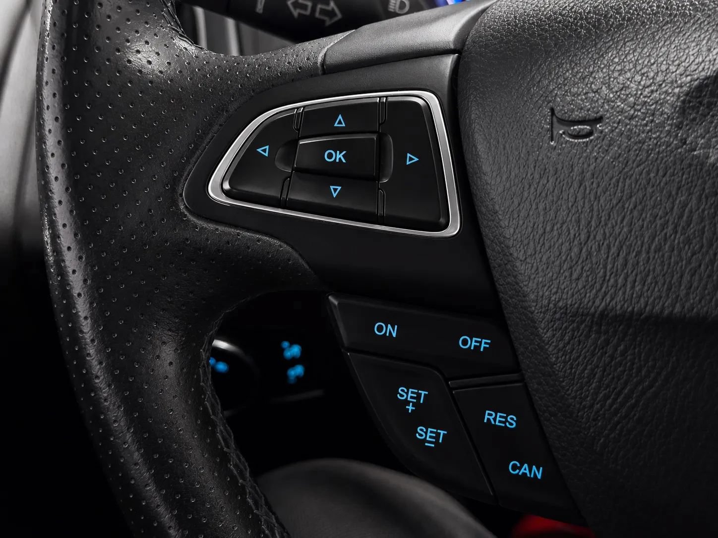 Used 2017 Ford Focus RS AWD/4WD image 45