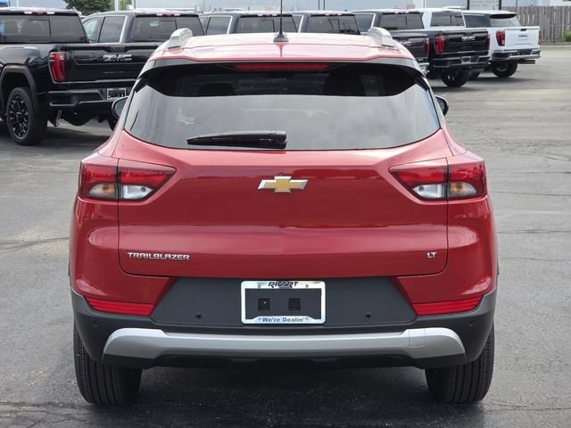 New 2026 Chevrolet TrailBlazer LT w/ Driver Confidence Package FWD image 18