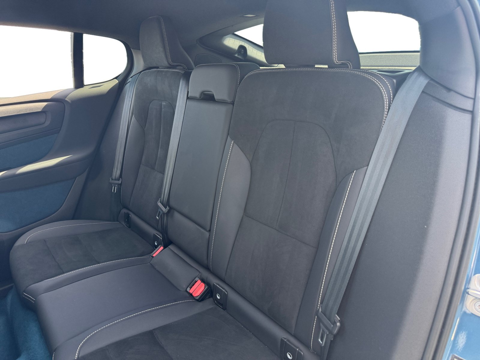 Used 2023 Volvo C40 P8 Recharge Plus w/ Protection Package Premier AWD/4WD image 13