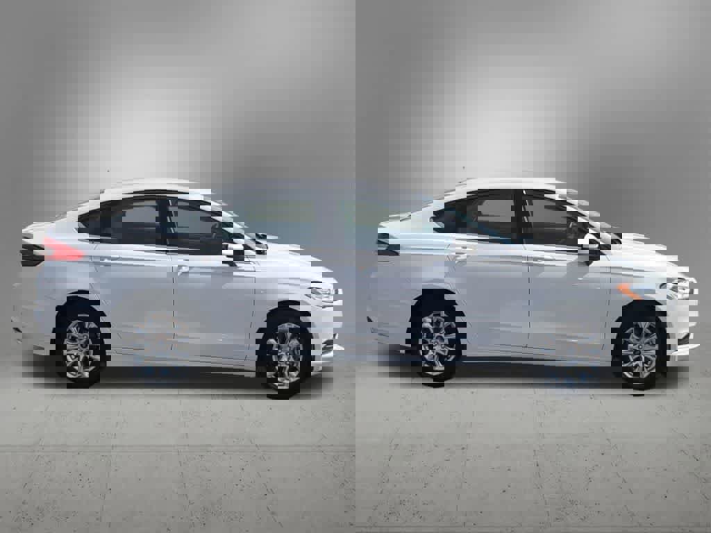 Used 2018 Ford Fusion S FWD image 7