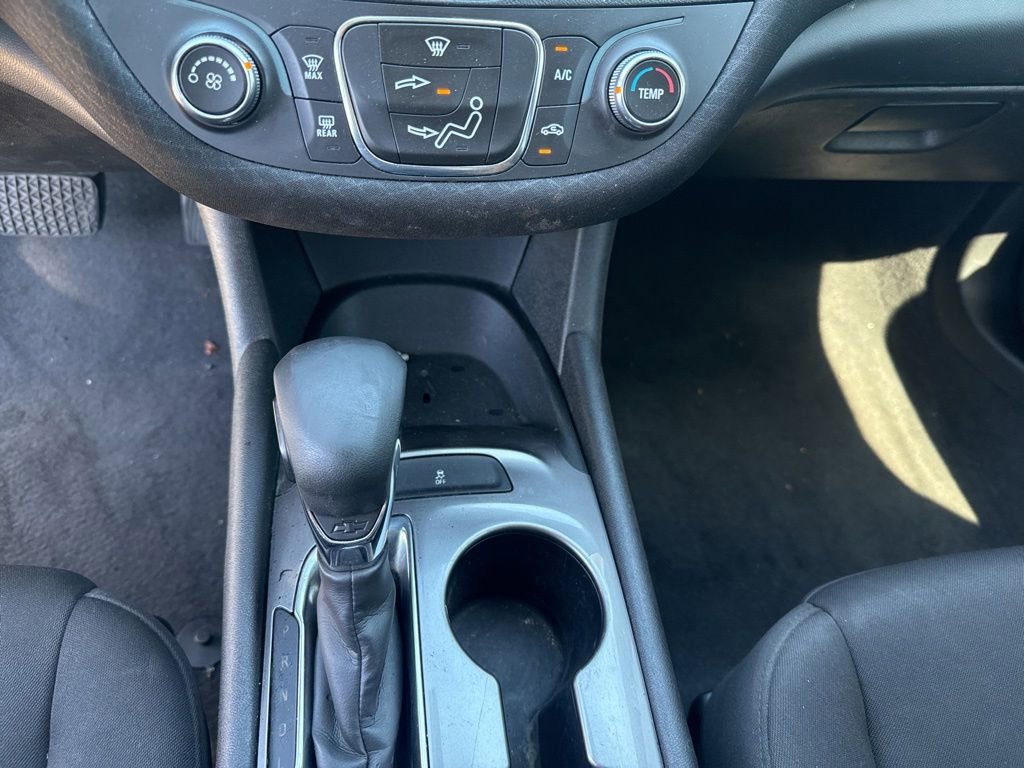 Used 2021 Chevrolet Malibu LS FWD image 16