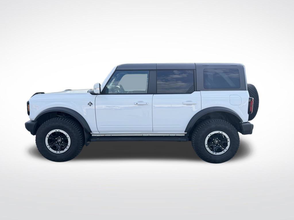 Used 2022 Ford Bronco Outer Banks w/ Sasquatch Package AWD/4WD image 2