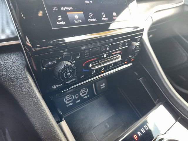 Used 2024 Jeep Grand Cherokee L Laredo image 16